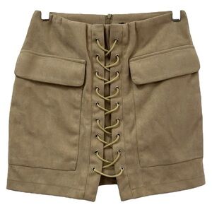 Haute Rogue Women’s‎ Y2K Faux Suede Lace Up Front Mini Skirt  Sz M